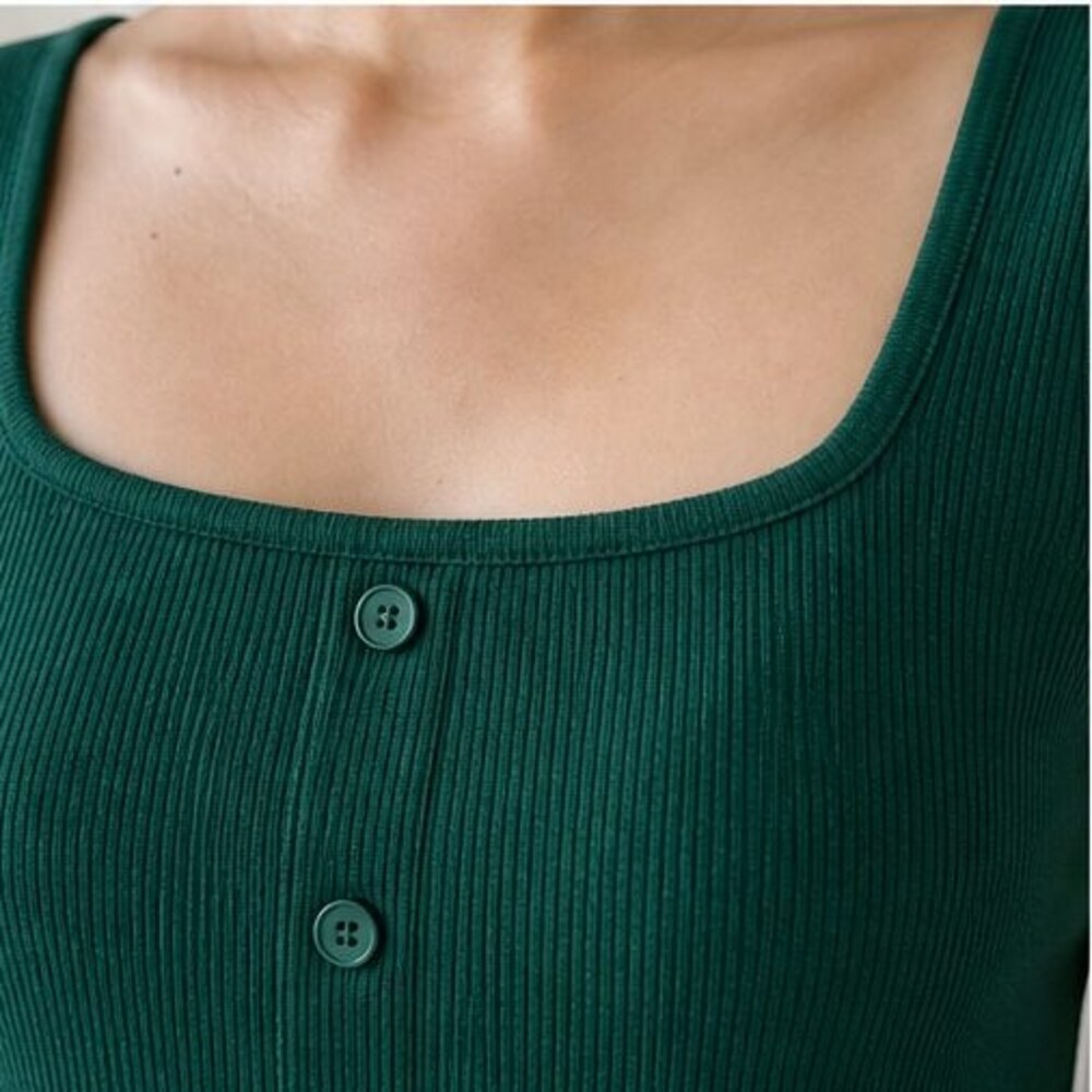 Emerald Peplum Top - Picture 4 of 6